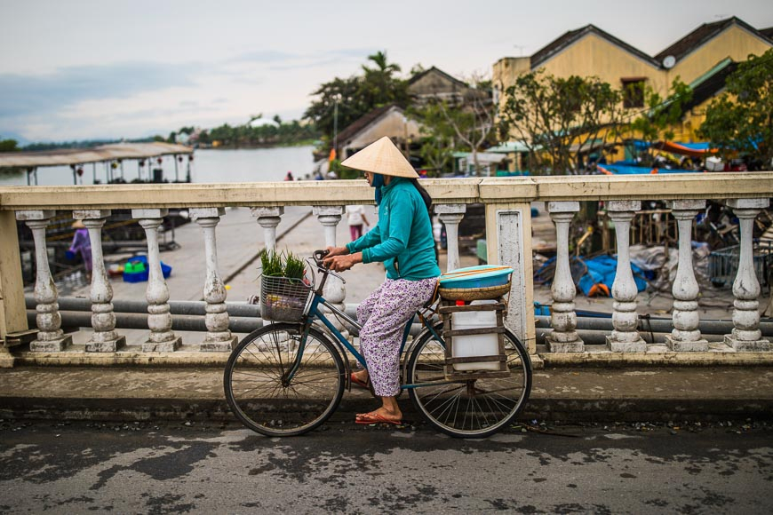 green light travel vietnam